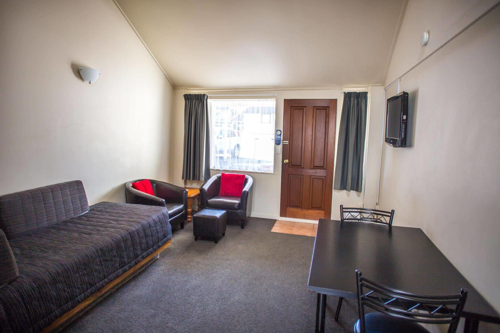 Bennetts Thermal Motor Inn Tauranga Esterno foto