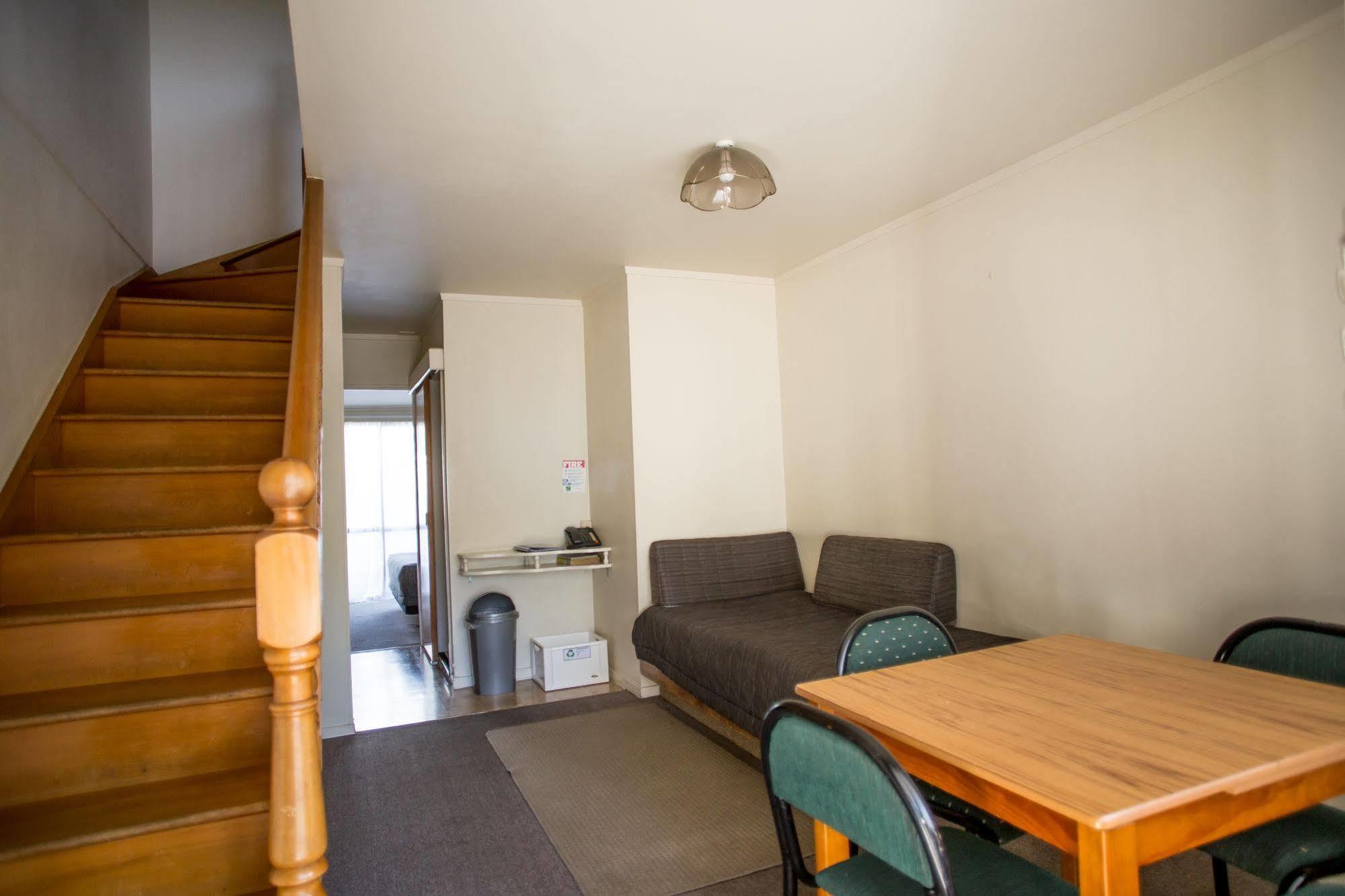 Bennetts Thermal Motor Inn Tauranga Esterno foto