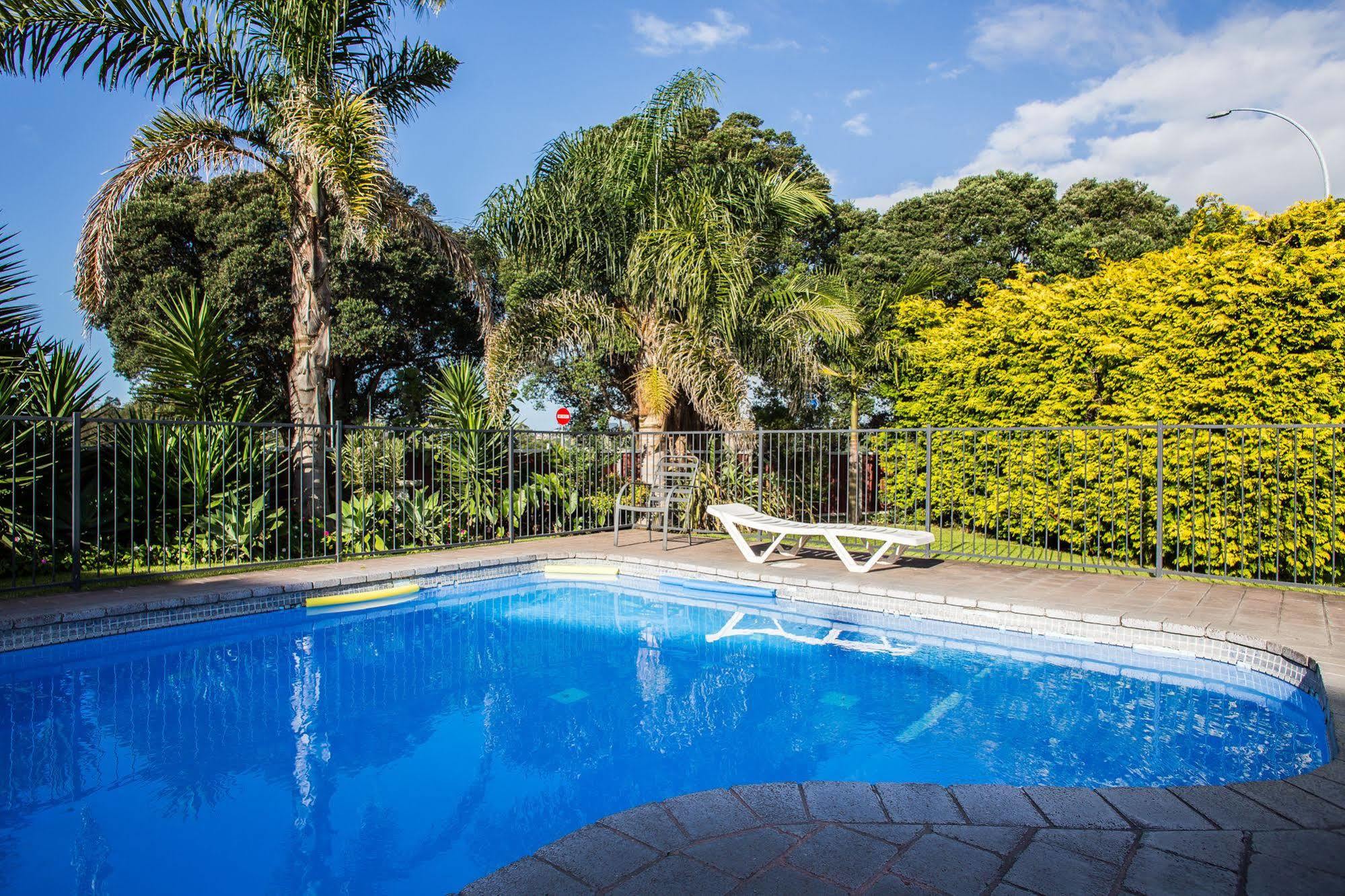 Bennetts Thermal Motor Inn Tauranga Esterno foto