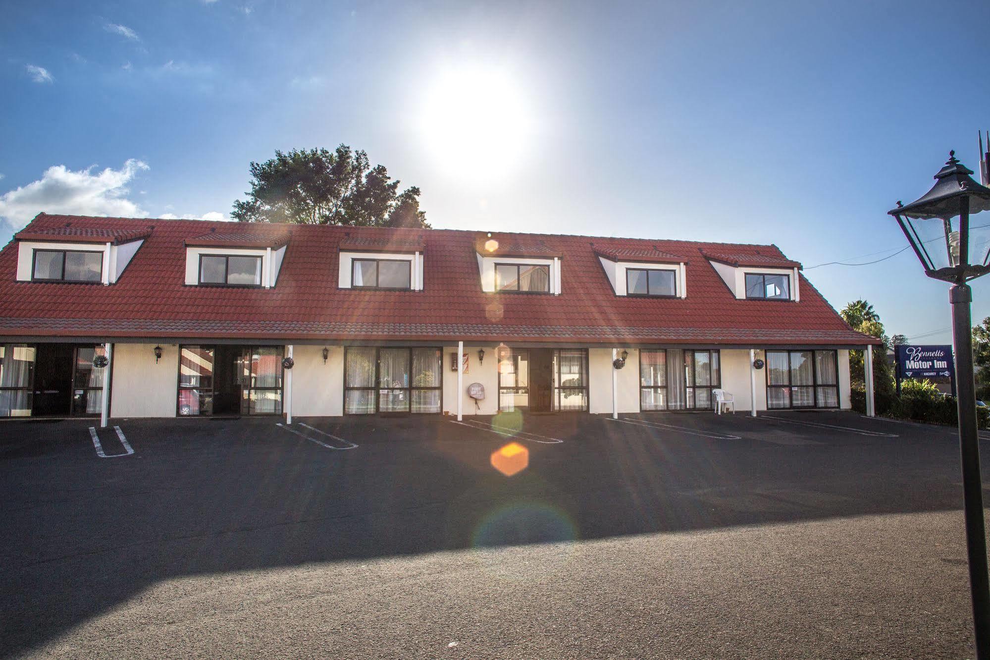 Bennetts Thermal Motor Inn Tauranga Esterno foto